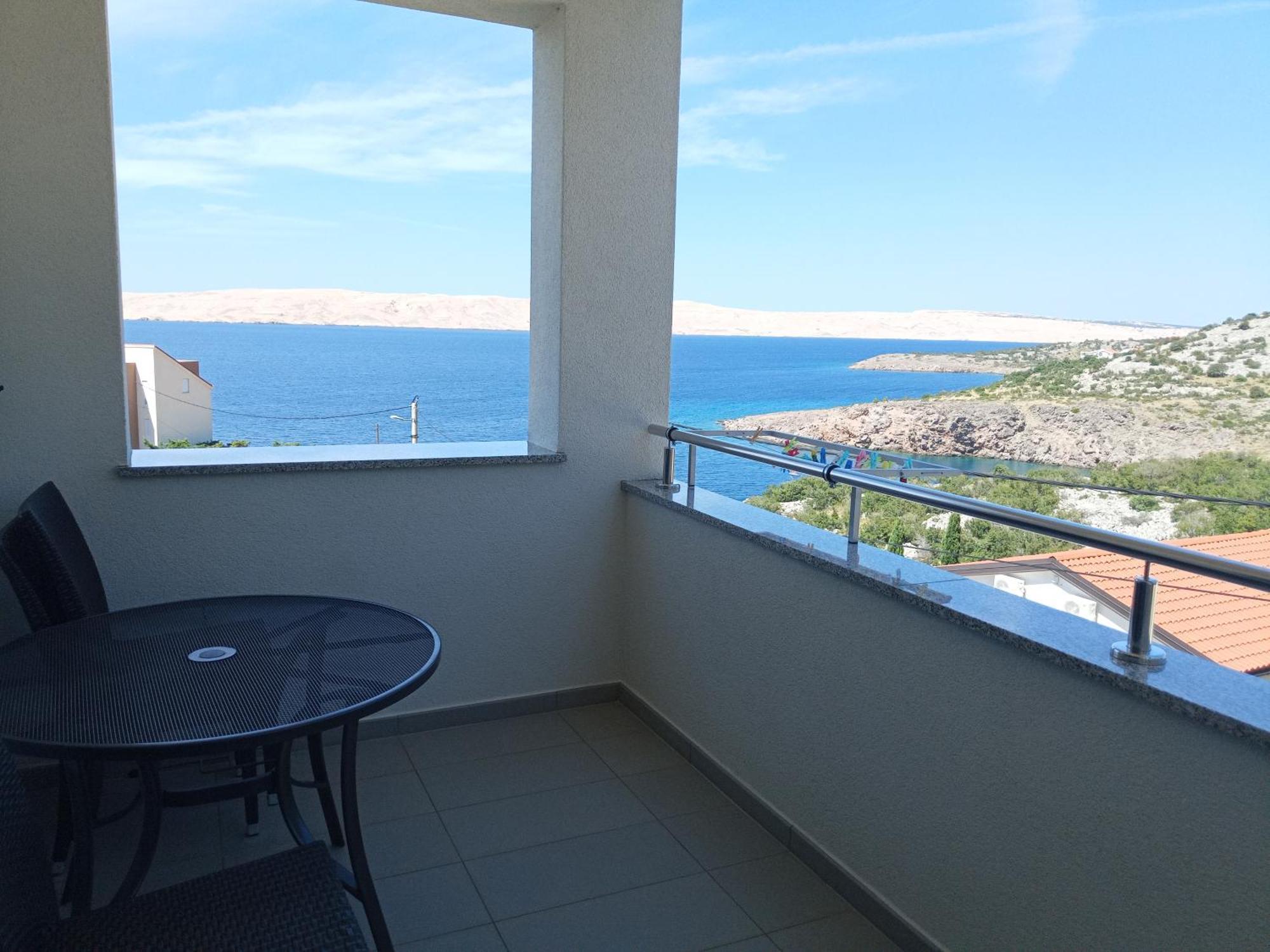 Villa Luce Apartment House Karlobag Eksteriør billede